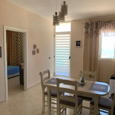 Marina Chic Apartment Vlore