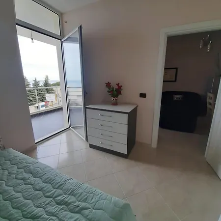 Marina Chic Apartment